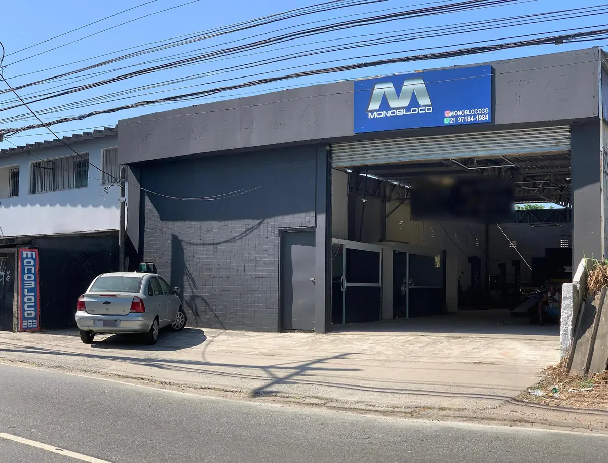 Fachada da oficina Monobloco na Rua Arthur Rios, em Campo Grande